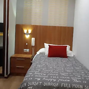 https://hostal-san-francisco-cadiz.es-andalucia.com